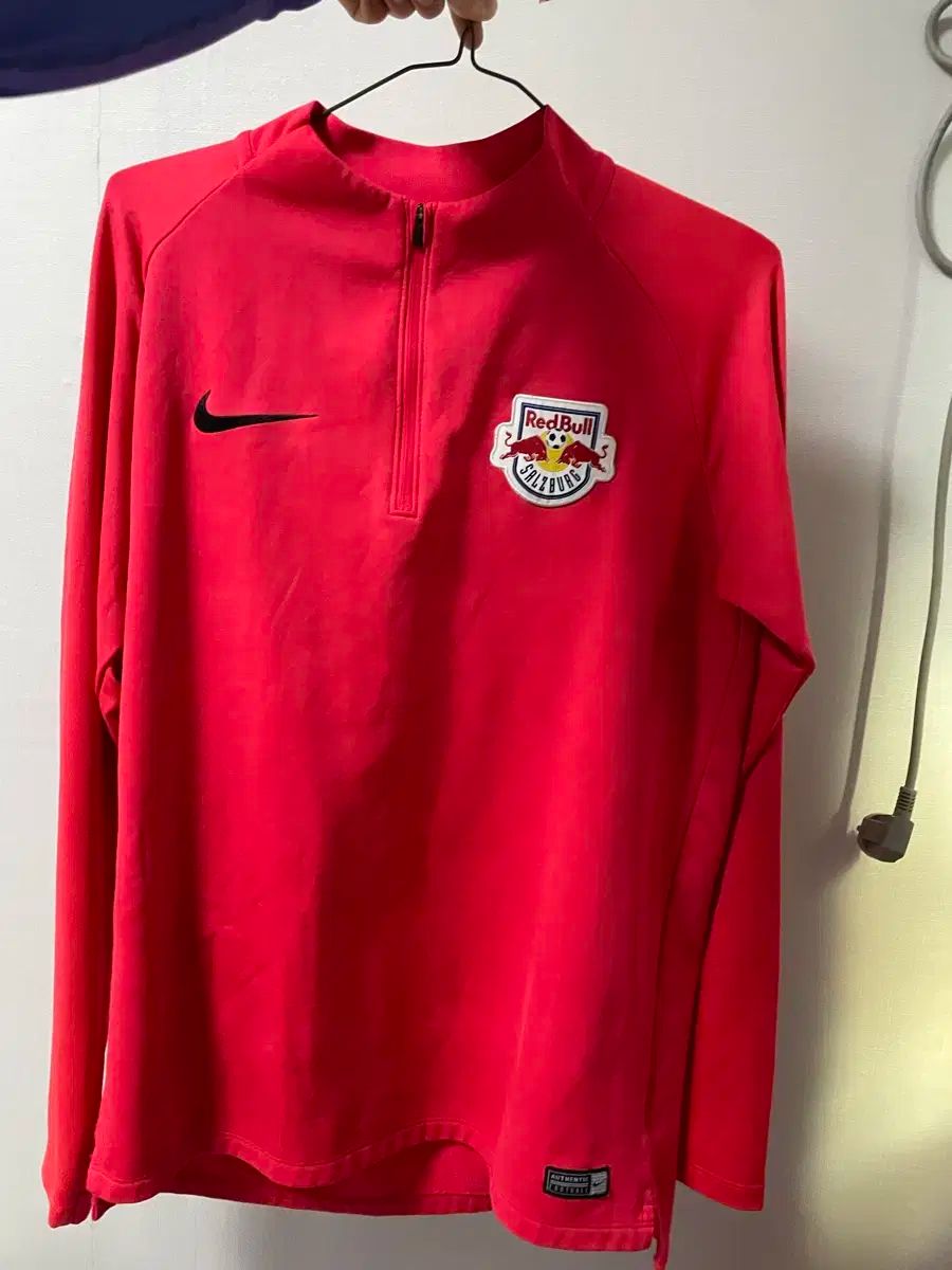 NIKE レッドブル ザルツブルク 長袖トレーナー トップス