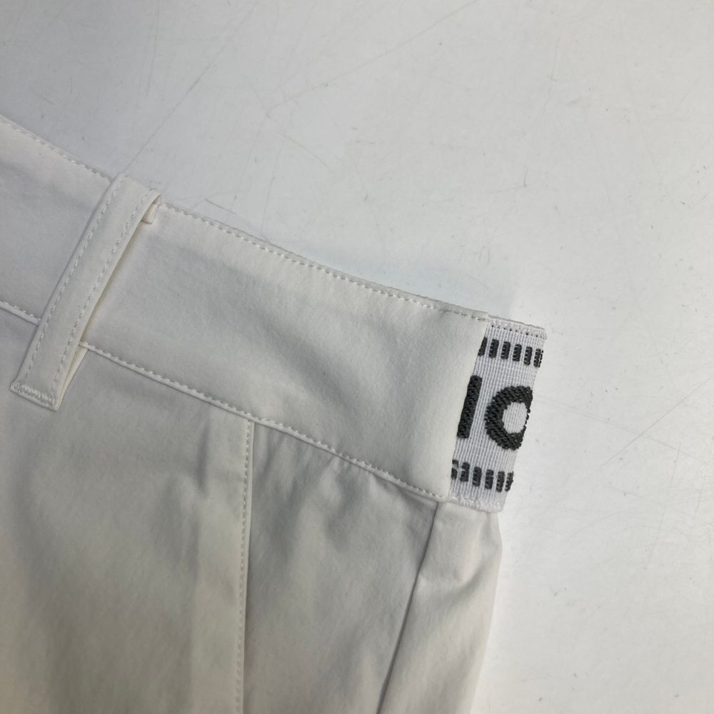 モデル ショートパンツ