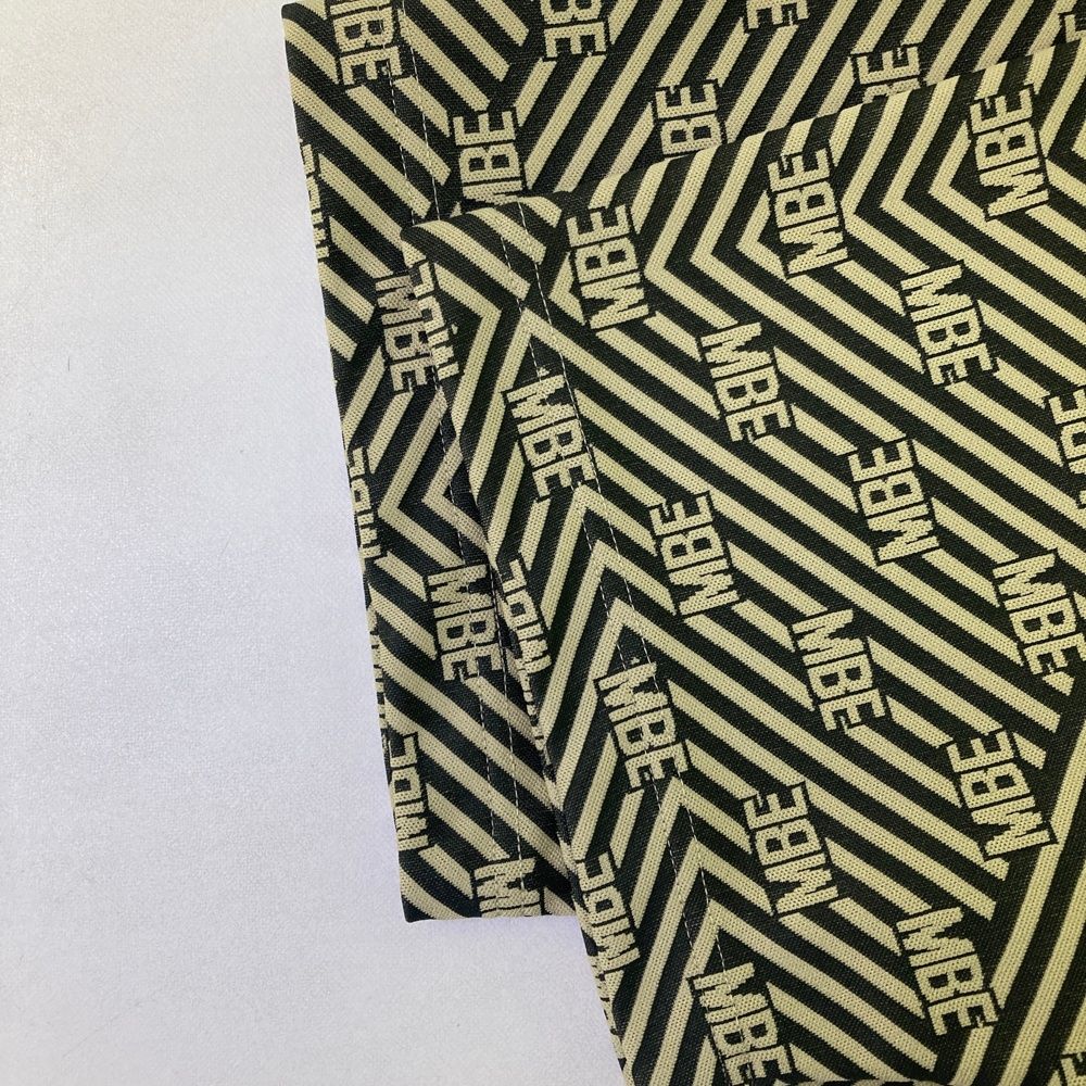 サイズ：6 MASTER BUNNY EDITION マスターバニーエディション 2025年