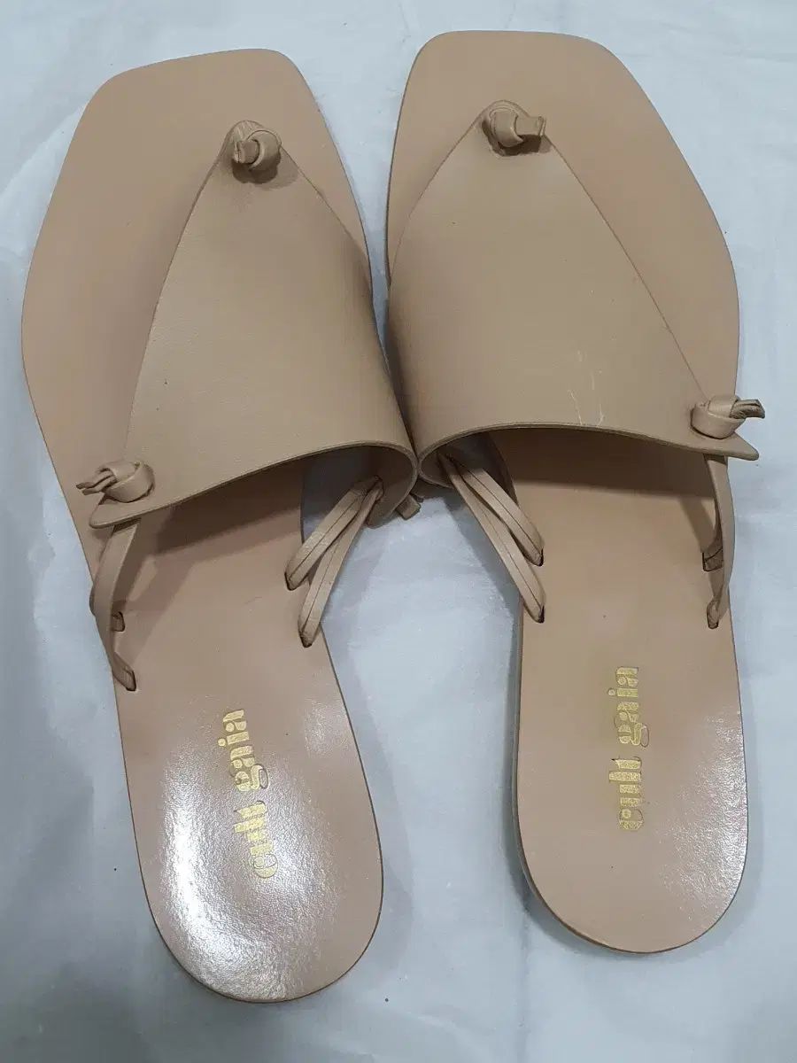 cult gaia カルチャーガイア サンダル