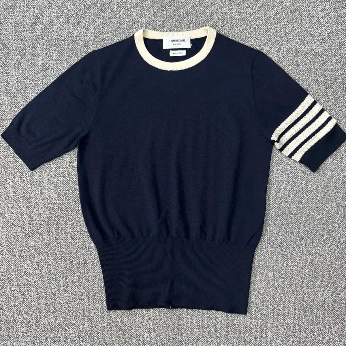 最高級 トムブラウン Thom Browne 4bar ヘクター 半袖ニット 白 最高級 トムブラウン Thom Browne 4bar ヘクター 半袖ニット 白 - メルカリ