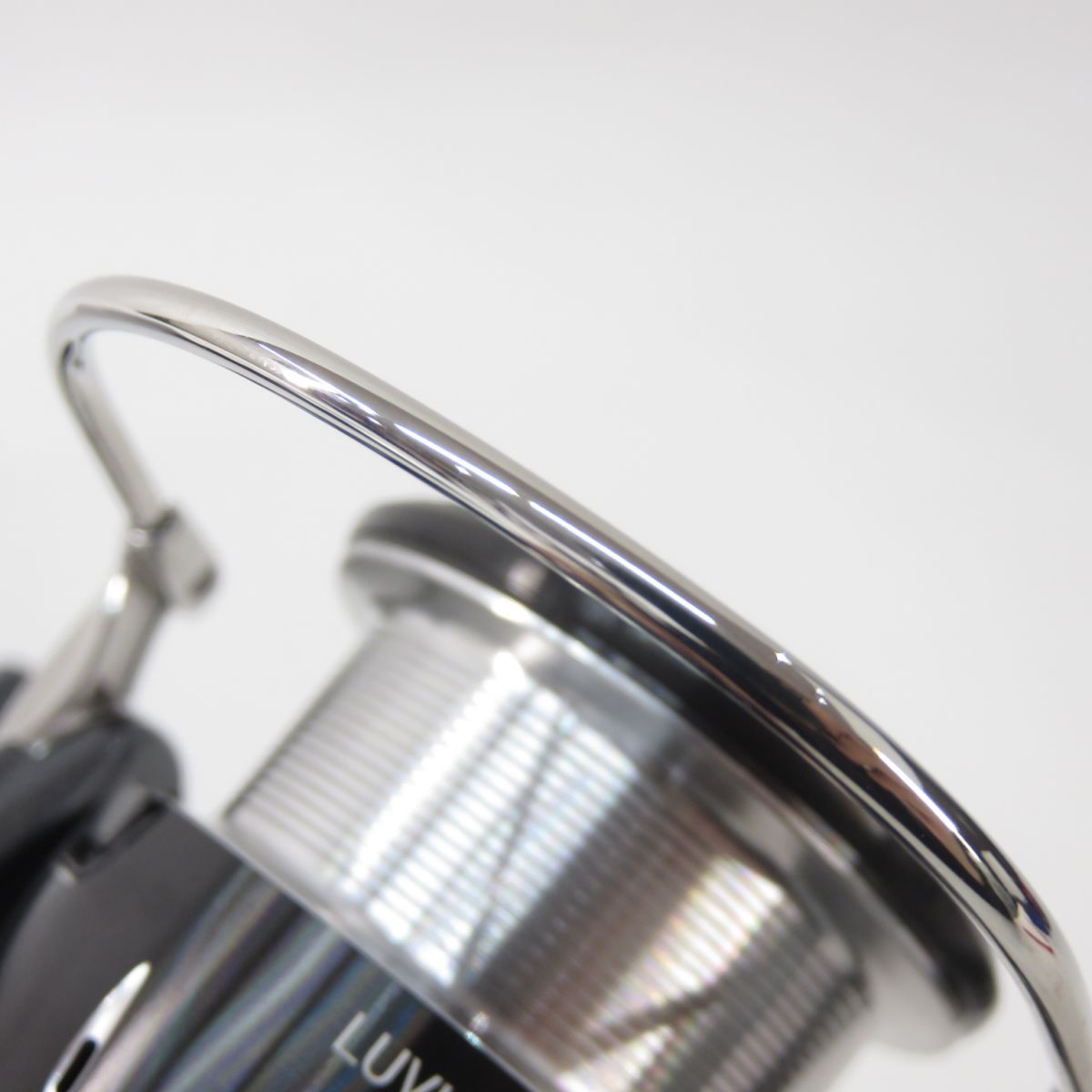 00061216 スピニングリール