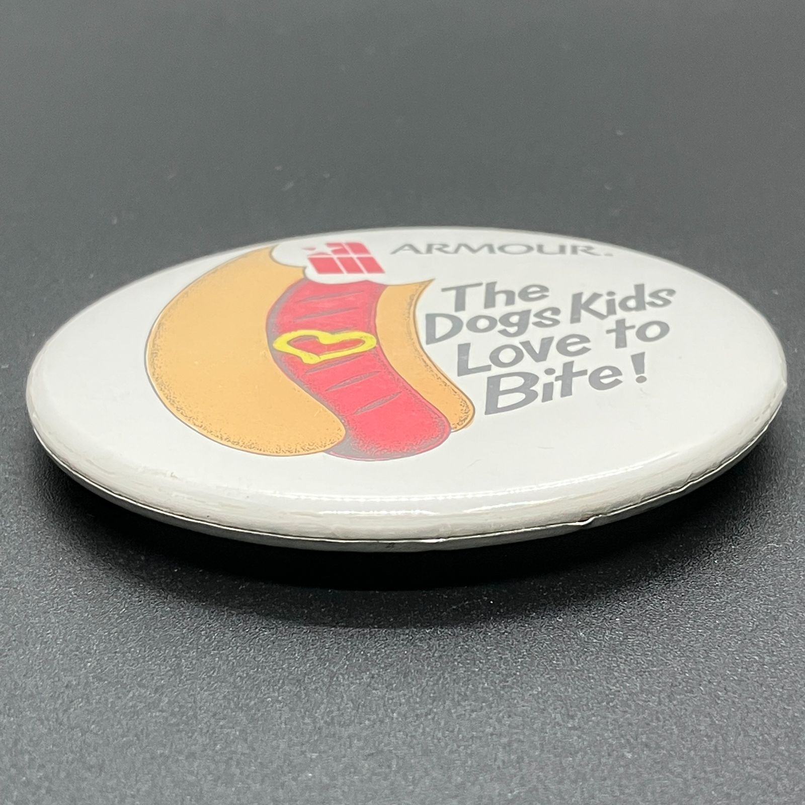 缶バッジ アメリカ 輸入 雑貨 ビンテージ 『 アーマー ホットドッグ