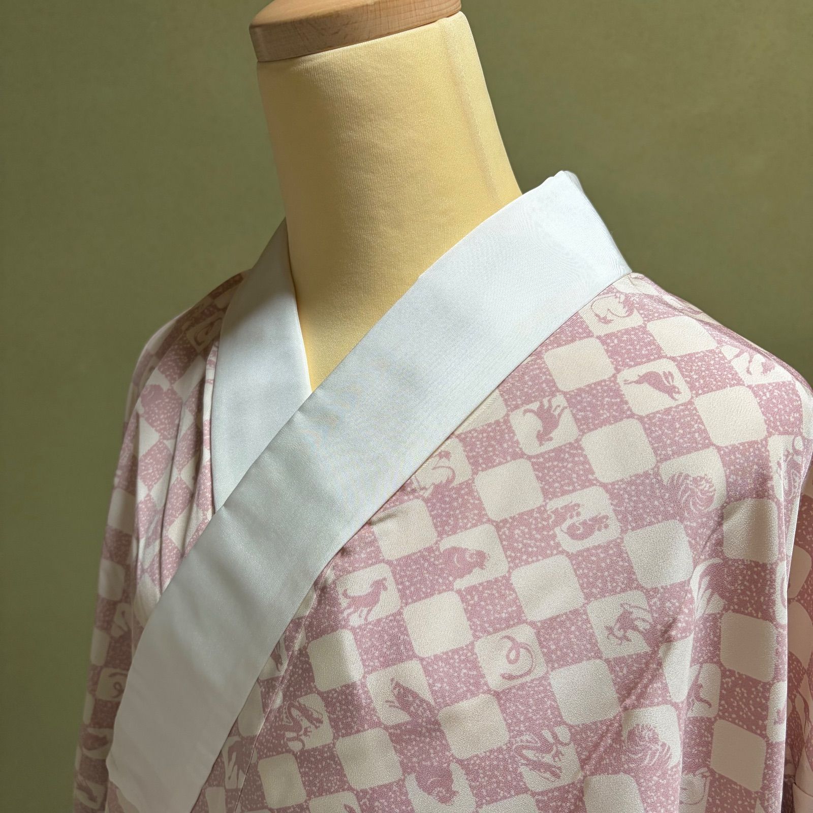 H 045 洗える正絹長襦袢 くすみピンク 市松 干支 午