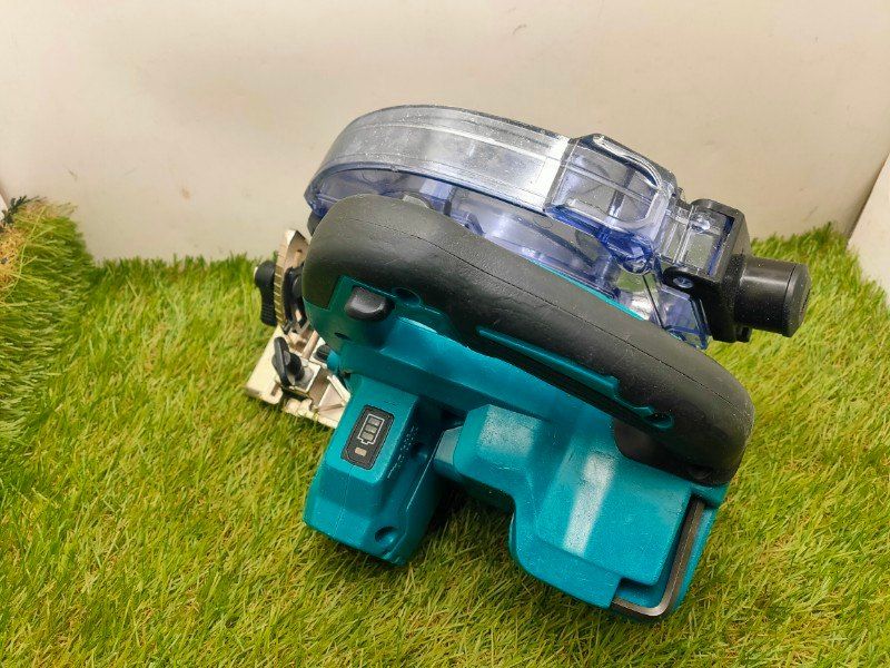 マキタ makita 125mm充電式マルノコ 18V バッテリ 充電器 ケース別売 KS511DZ 動作 済み
