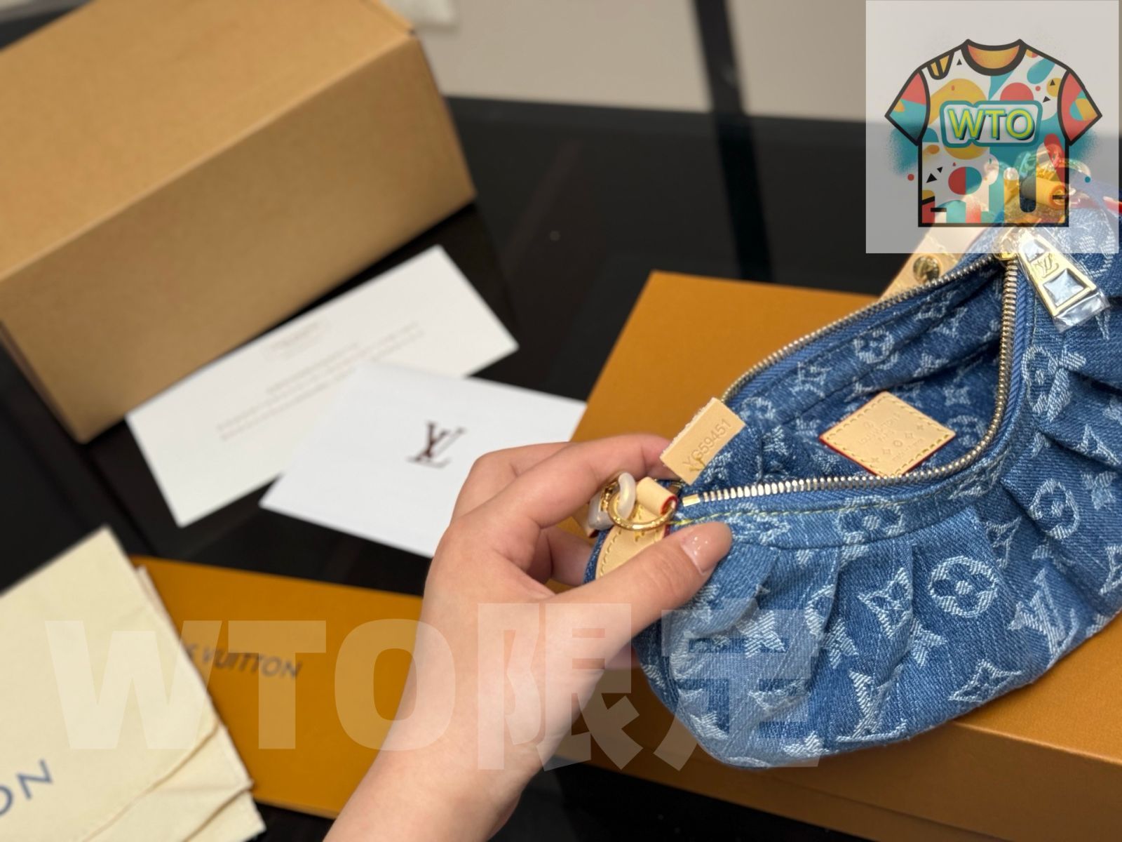 肩帯の調節が特別に便利であるのが特徴です-WTO輸入1