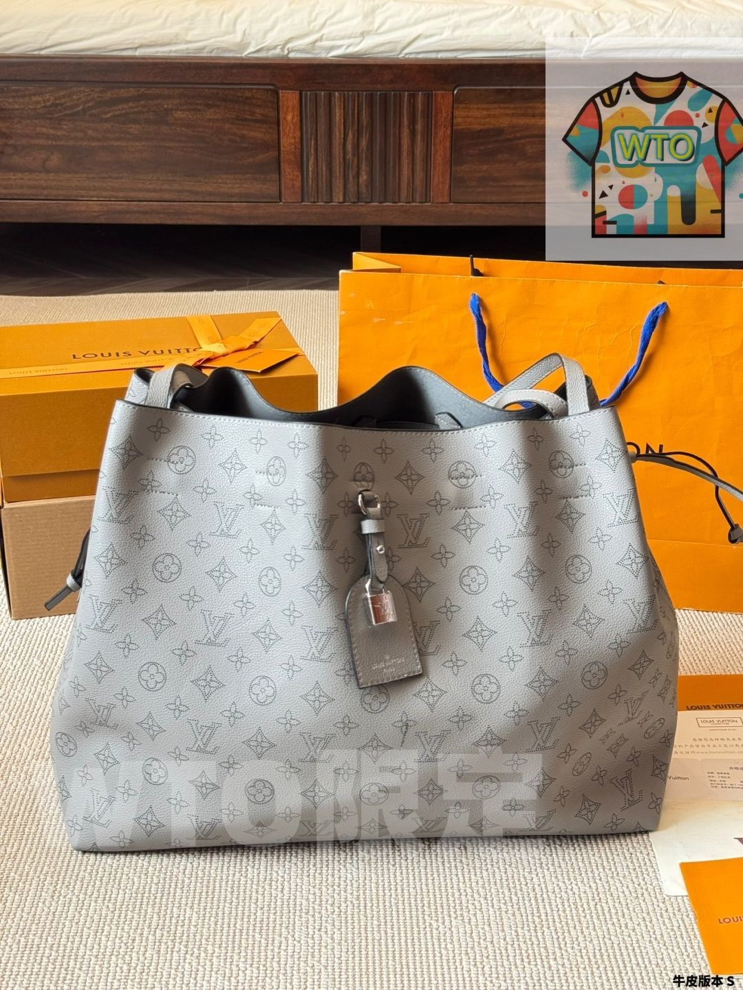 今日 Louis Vuitton ルイヴィトン 空き彫り ショッピングバッグ 形を変えることができるのが特徴です-WTO輸入1