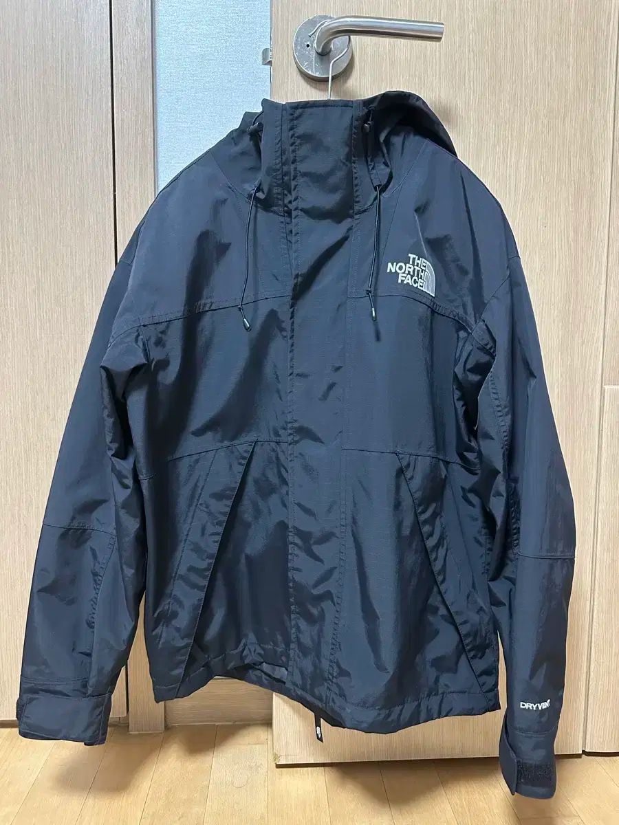 THE NORTH FACE ザノースフェイス ウィンドブレーカー ブラック