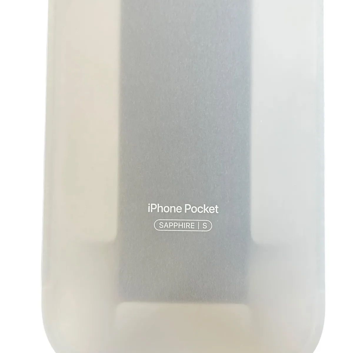 iPhone Pocket by ISSEY MIYAKE サファイヤ ショート Apple コラボ ストラップ付き iPhone おしゃれ ギフト 最適 クリスマス ホリデー
