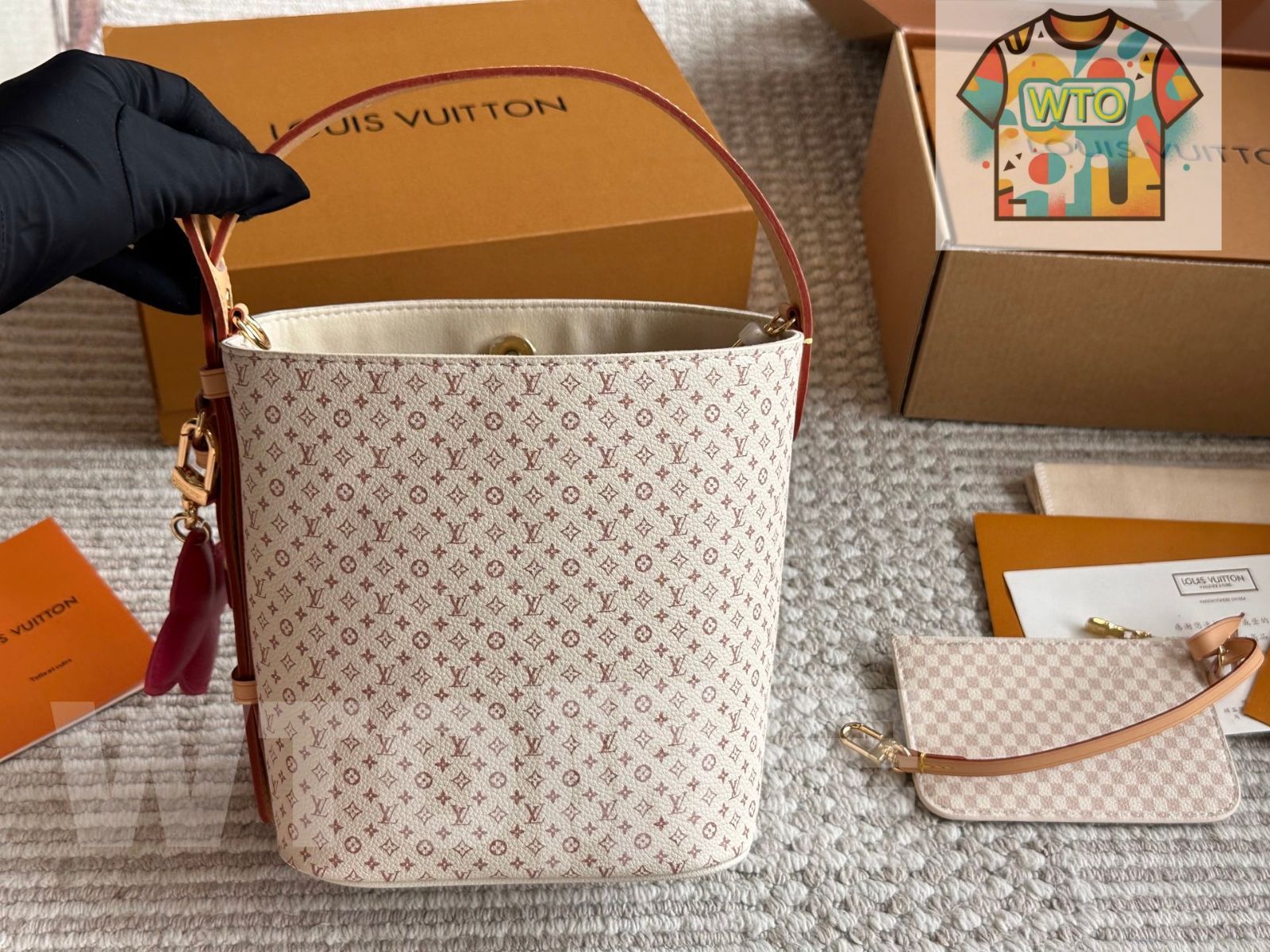 今日 LV ルイ ヴィトン オールインBB 人気モデルに新色が追加され 尖った形の小物 が付属-WTO輸入1