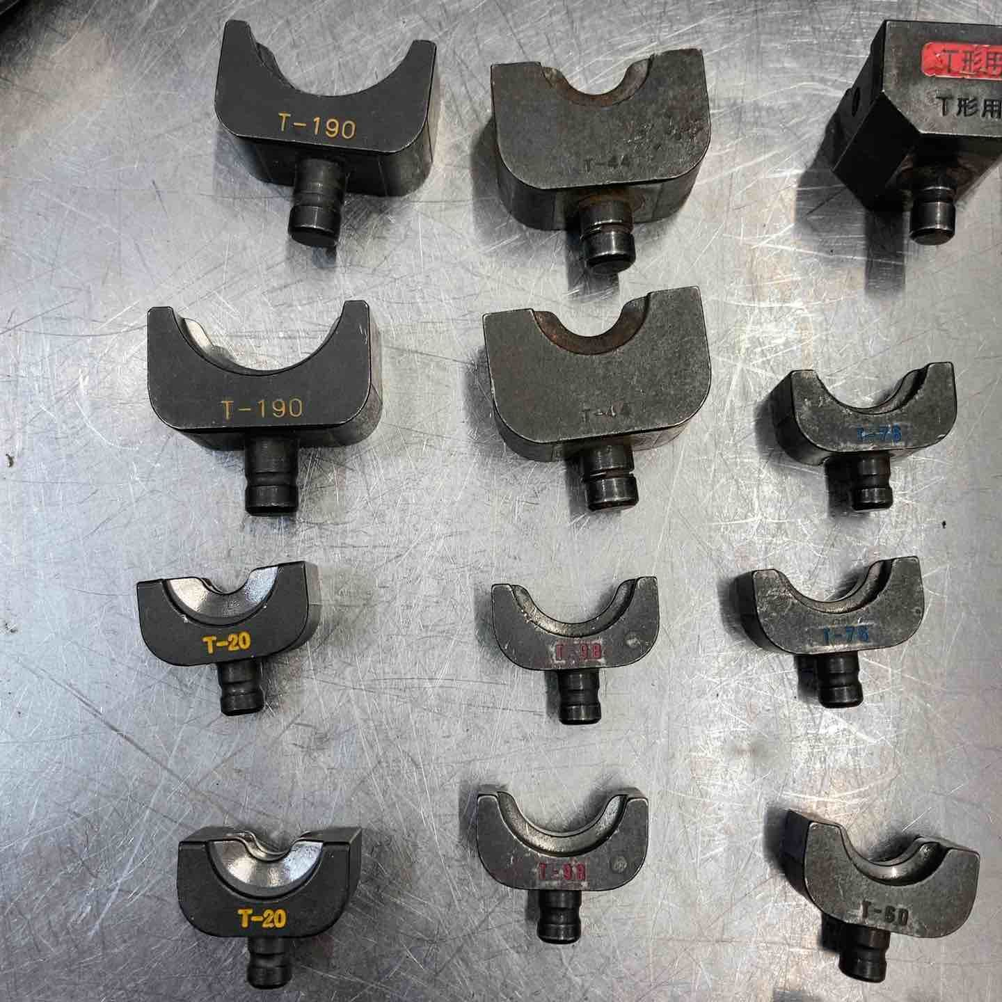 コードレス圧着機