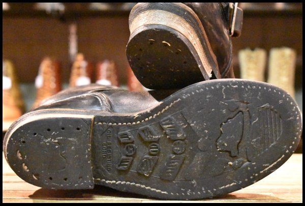 黒 ブラッククローム