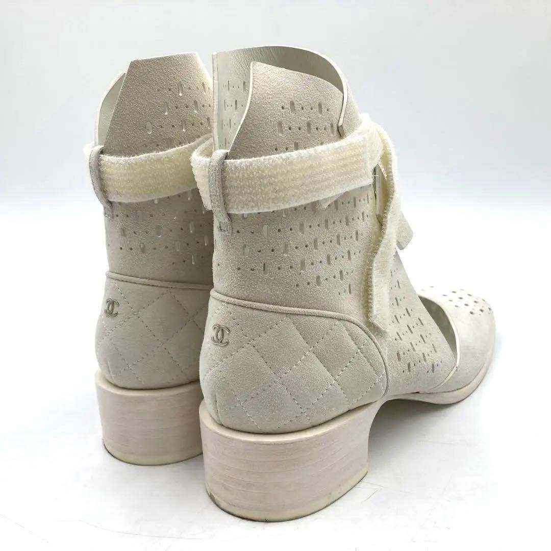【美品】CHANEL　シャネル　マトラッセ　ブーツ　チェーン　ココマーク　39 楽天市場】CHANEL(シャネル) ココマーク レースアップショートブーツ