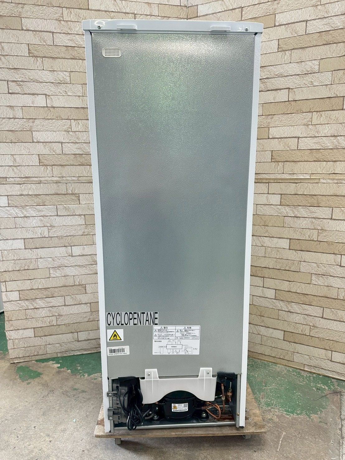 高年式】大阪送料無料☆3か月保障付き☆冷蔵庫☆ヤマダ☆2ドア☆2024年