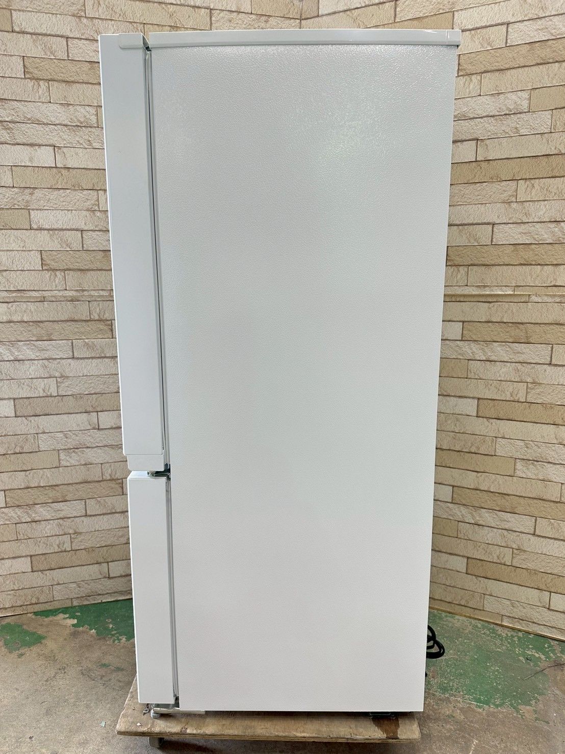 【高年式】大阪送料無料★3か月保障★2024年★YRZ-F15MW★IR-662 高年式】大阪送料無料☆3か月保障付き☆冷蔵庫☆ヤマダ☆2ドア☆2024年