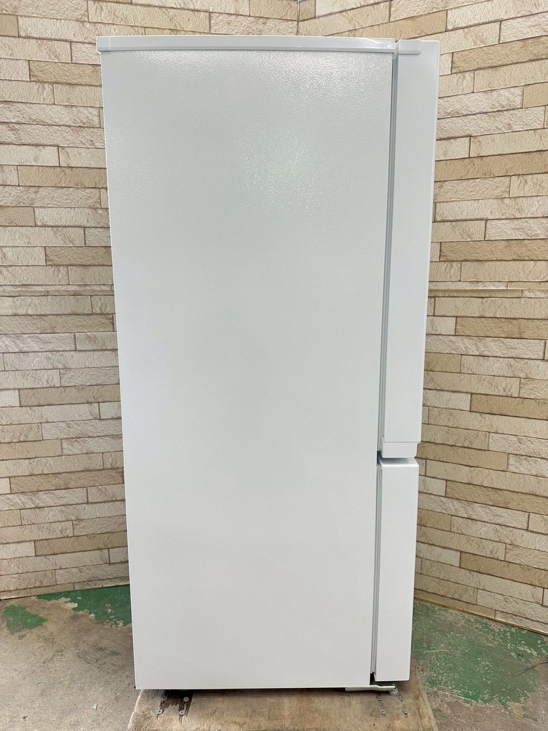 【高年式】大阪送料無料★3か月保障★2024年★YRZ-F15MW★IR-662 高年式】大阪送料無料☆3か月保障付き☆冷蔵庫☆ヤマダ☆2ドア☆2024年