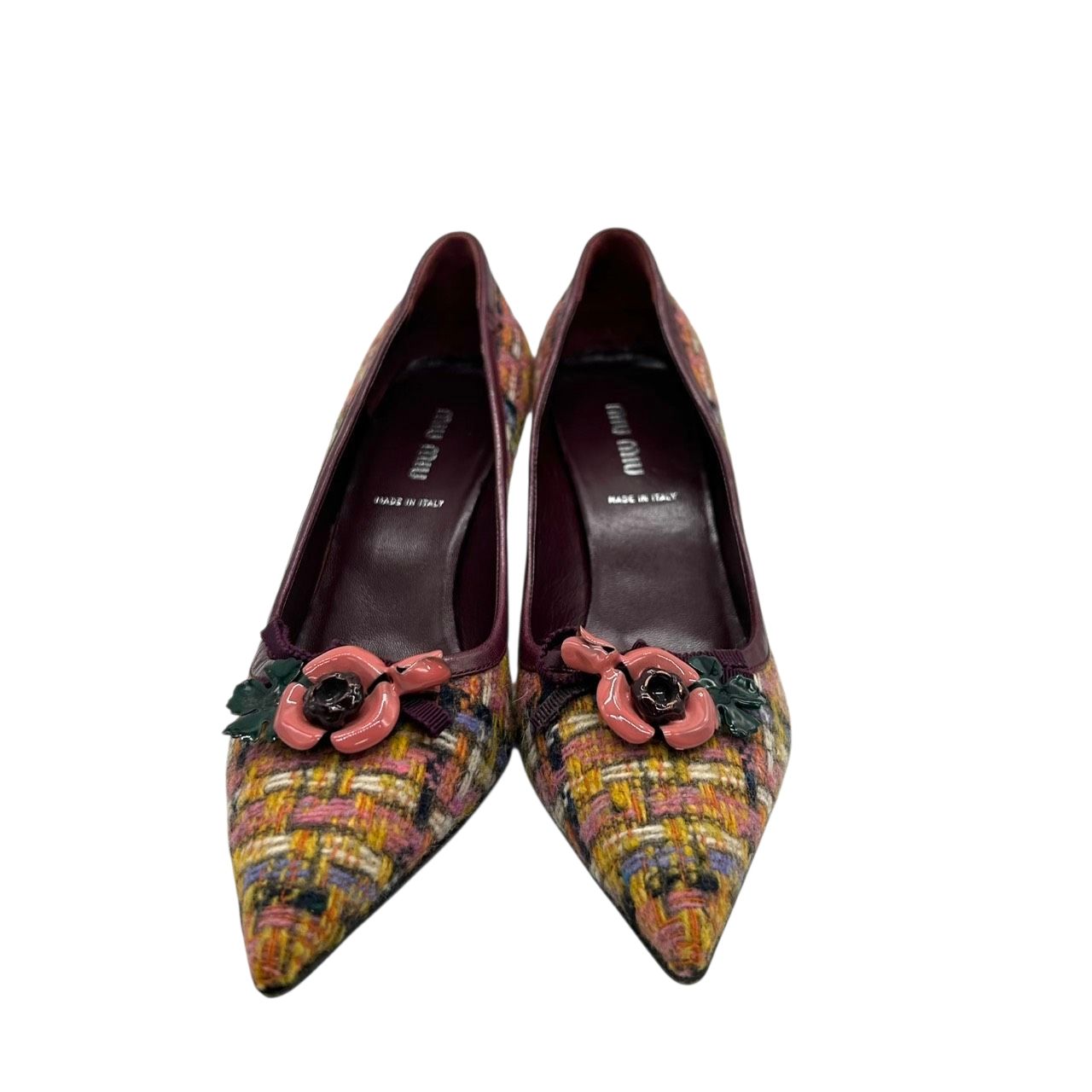 ミュウミュウ MIU パンプス ポインテッドトゥ ツイード フラワーモチーフ 花飾り レザー マルチ ボルドー 35 1 2 22.5 cm イタリア製 ハイヒール エレガント フェミニン パーティ ドレスシューズ レディース CT