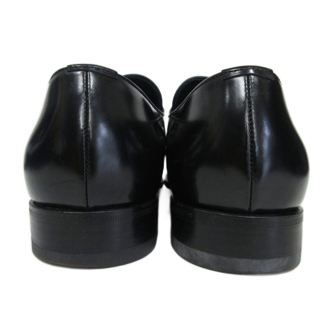 PRADA/スクエアトゥレザーシューズ プラダのレザーシューズがよりシャープに進化した！──特集：今どき顔