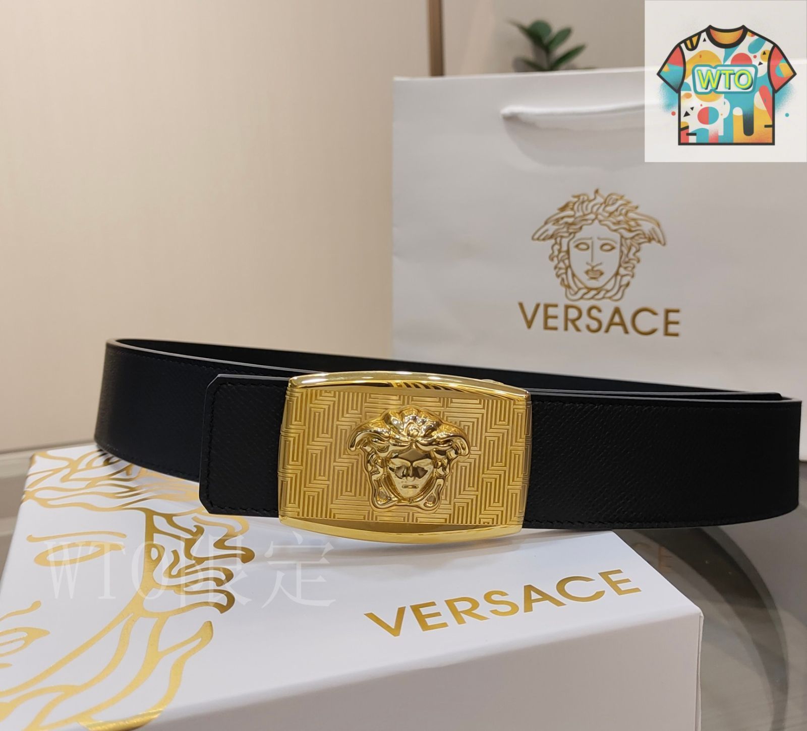 今日 Versace ヴェルサーチ レザーベルト-1