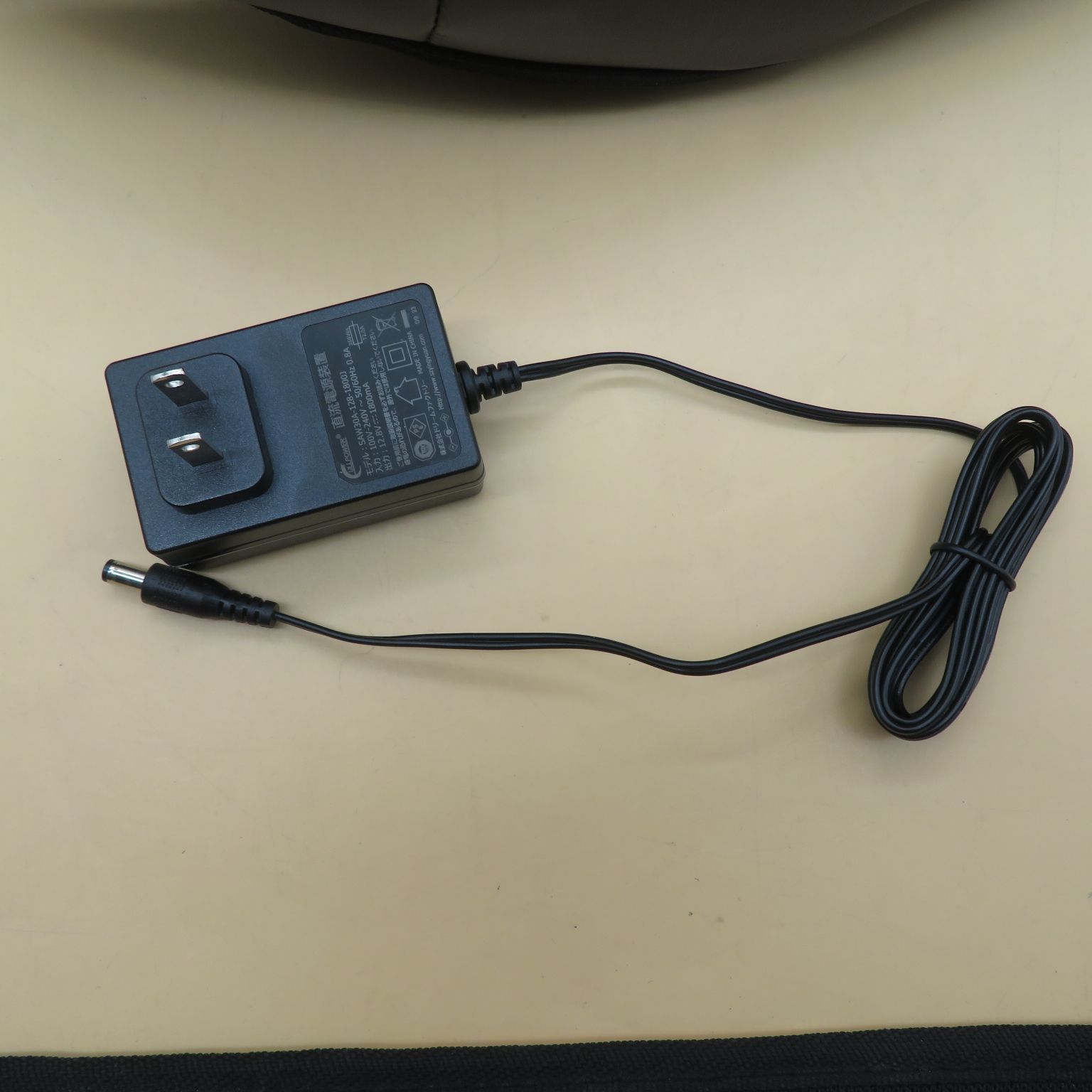 3D ネックマッサージャー