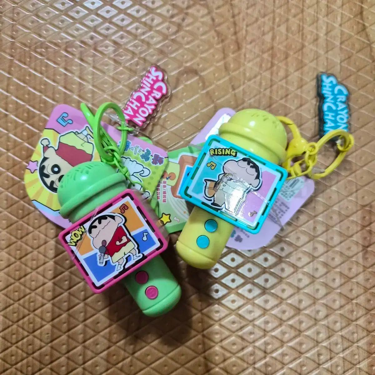 クレヨンしんちゃんマイクキーホルダー cureplanetaキーホルダー ミニステンレスボトル まとめ