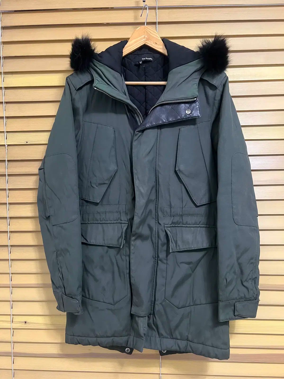 ダークプルス メンズ カーキ フード付き マウンテンパーカー キルティング アウター XS