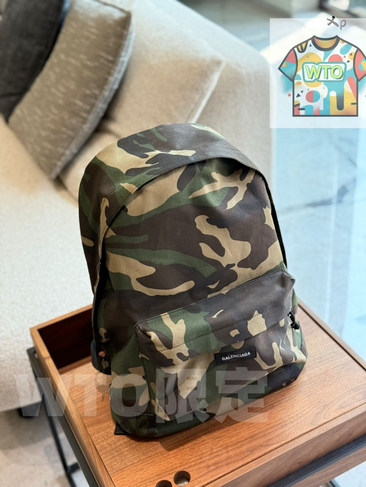 今日 Balenciaga バレンシアガ キャンバスリュックサック 素材が丈夫で耐磨耗性に優れ デザインがシンプル