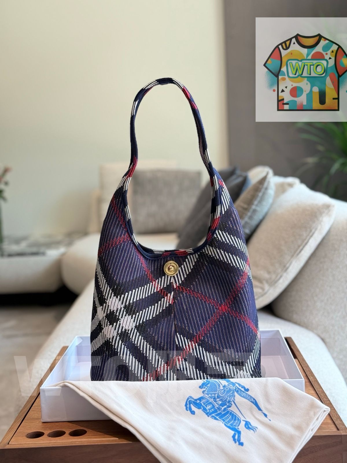 今日 Burberry バーバリー アンダーアームトートホボバッグ 肩幅が広く自重が軽く ボックス付き