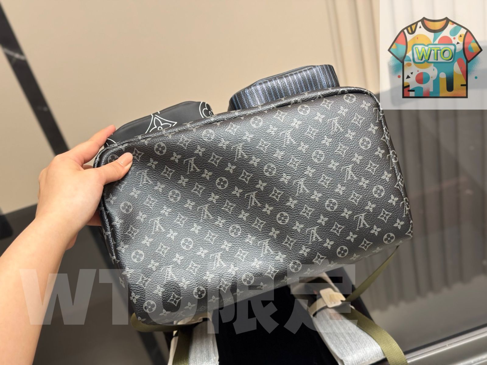 最新款リュックサック 超高精細度の五金ロゴマークを備える-WTO輸入1