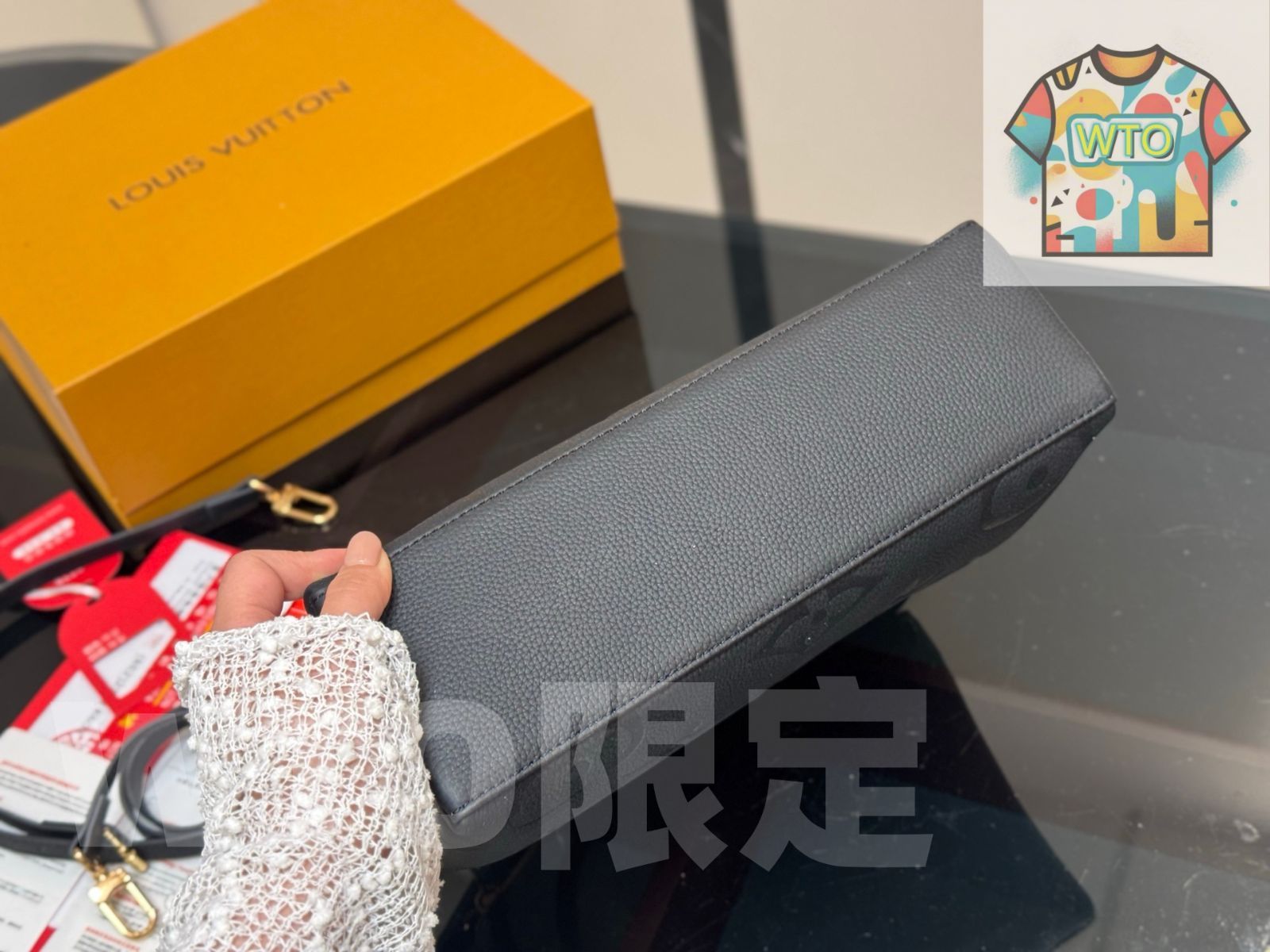 黒軟粒面牛皮手提げショルダーバッグ 低調で多目的に使える