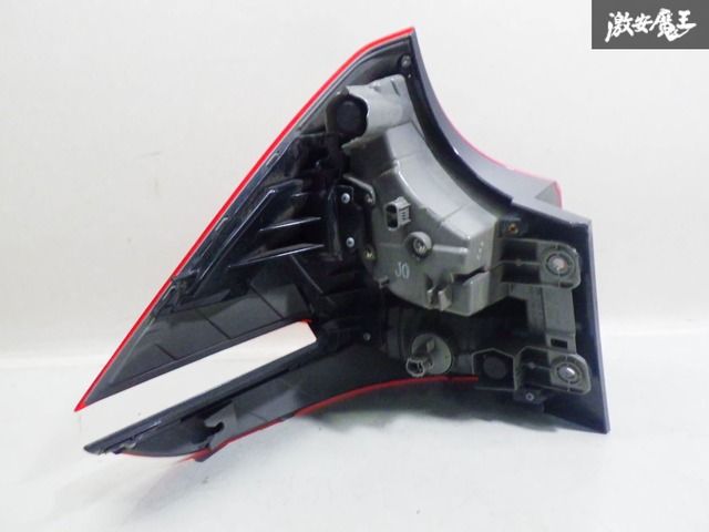 GB5 フリード 左テールランプ コイト 220-62201 (43773) GB5 フリード