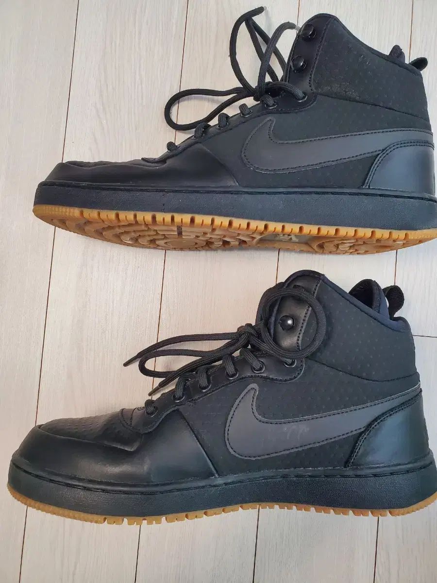  ナイキ スニーカー ミッド ウィンター ブーツ AQ 8754 001 サイズ270 その他 ブーツ 革靴
