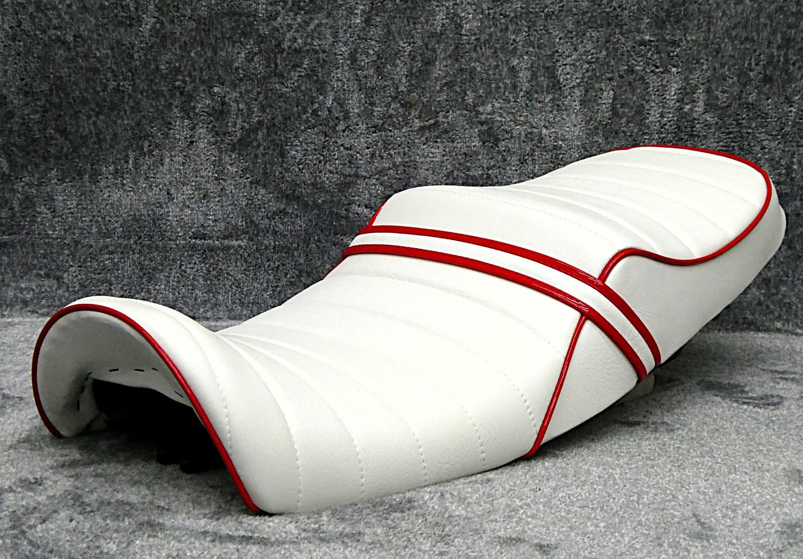 NC39 NC42 CB400SF 白赤皮 タックロールシート/ホワイト 前期 後期