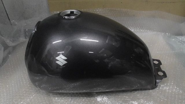 ボルティー NJ 47 A 111 xxx の 燃料 タンク