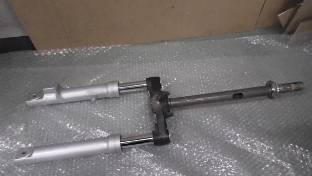 ビーノモルフェ FI SA 37 J の フロントフォークセット