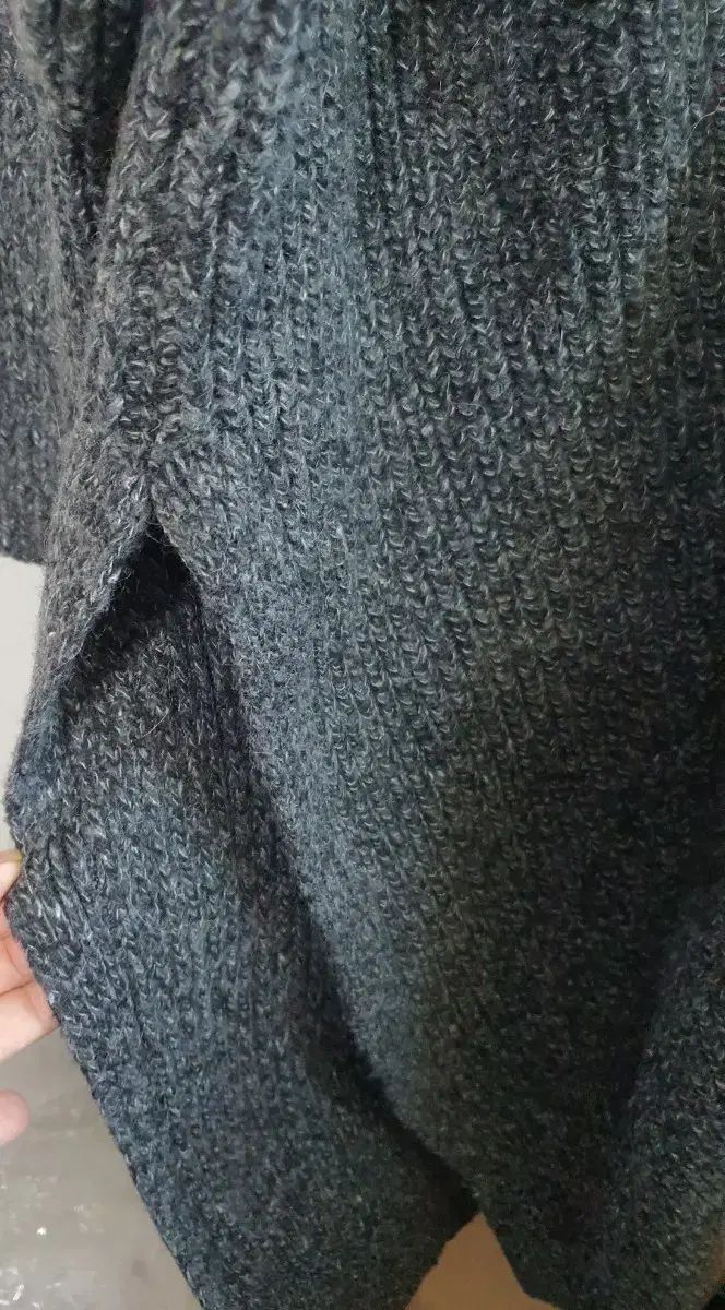 ニットカーディガン