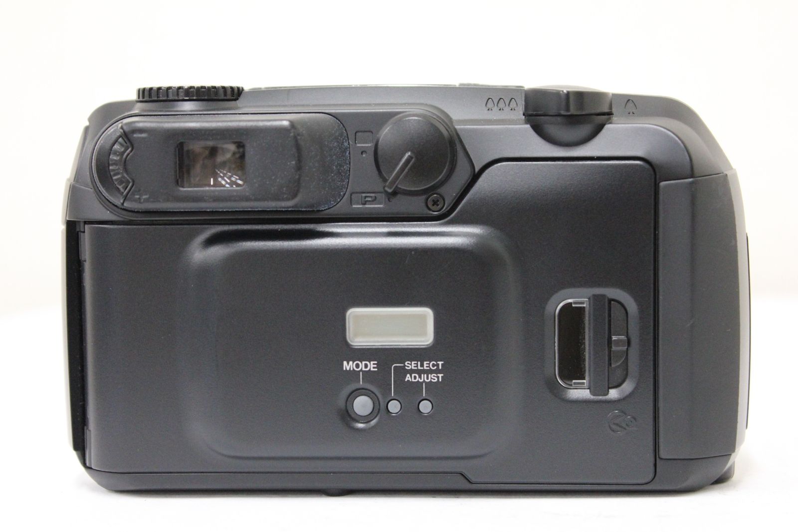 コンパクトカメラ e