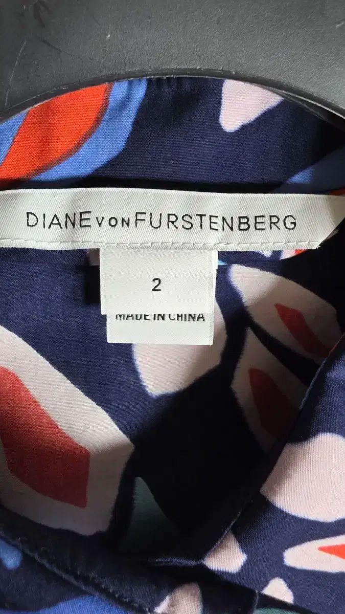 パータン シャツ