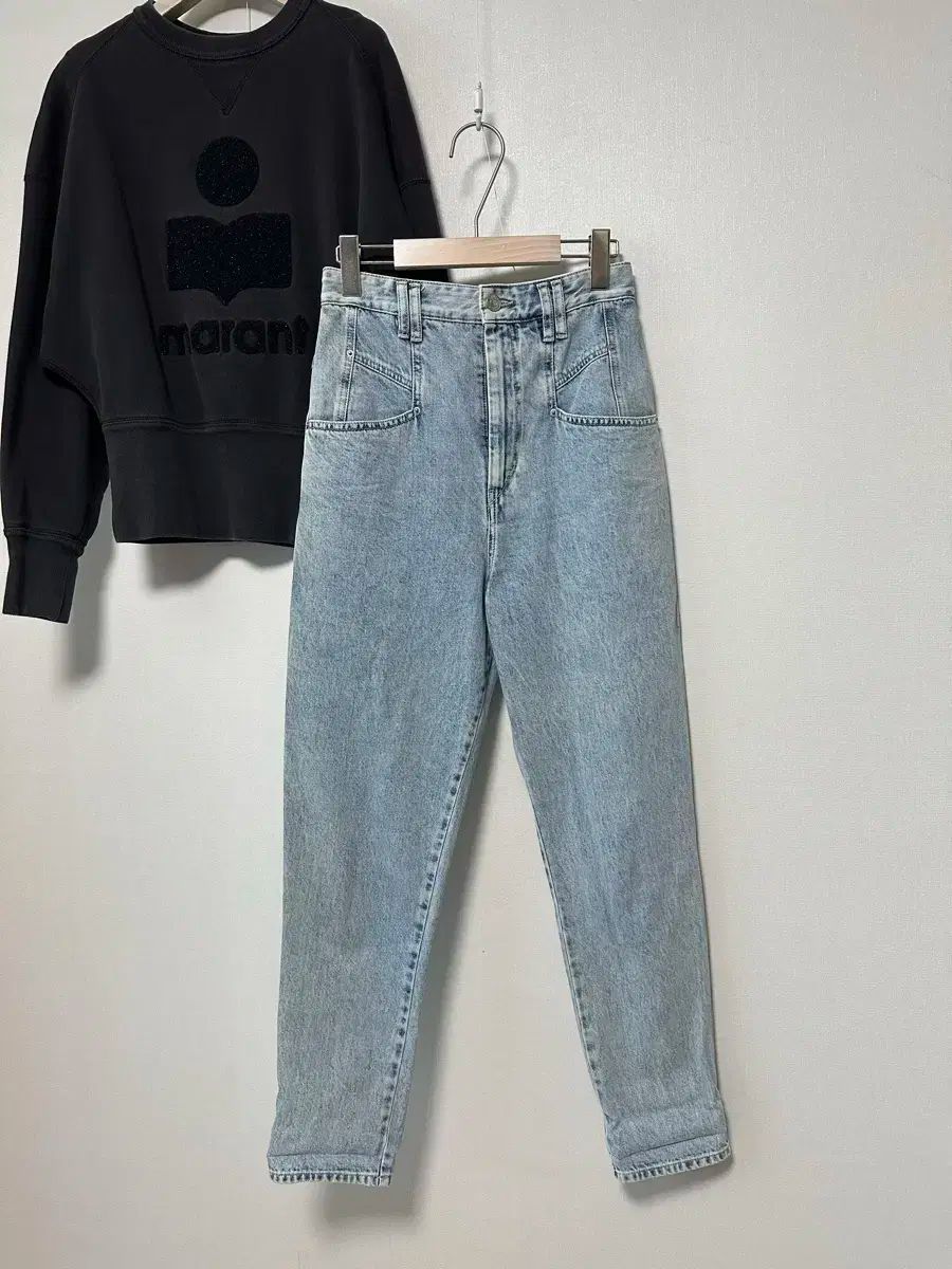 イザベルマラン21 ライトブルー ウォッシュ ハイウエスト テーパード デニム