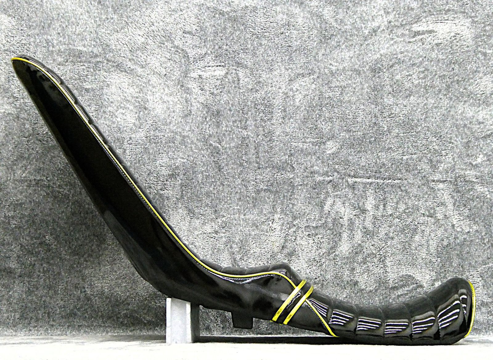 ＮＣ３９　ＮＣ４２　黒金エナ　三段シート　５０ｃｍ/ CB400SF NC39 NC42 CB400SF 黒金エナ 三段シート/ブラック 前期 後期 最終型3段