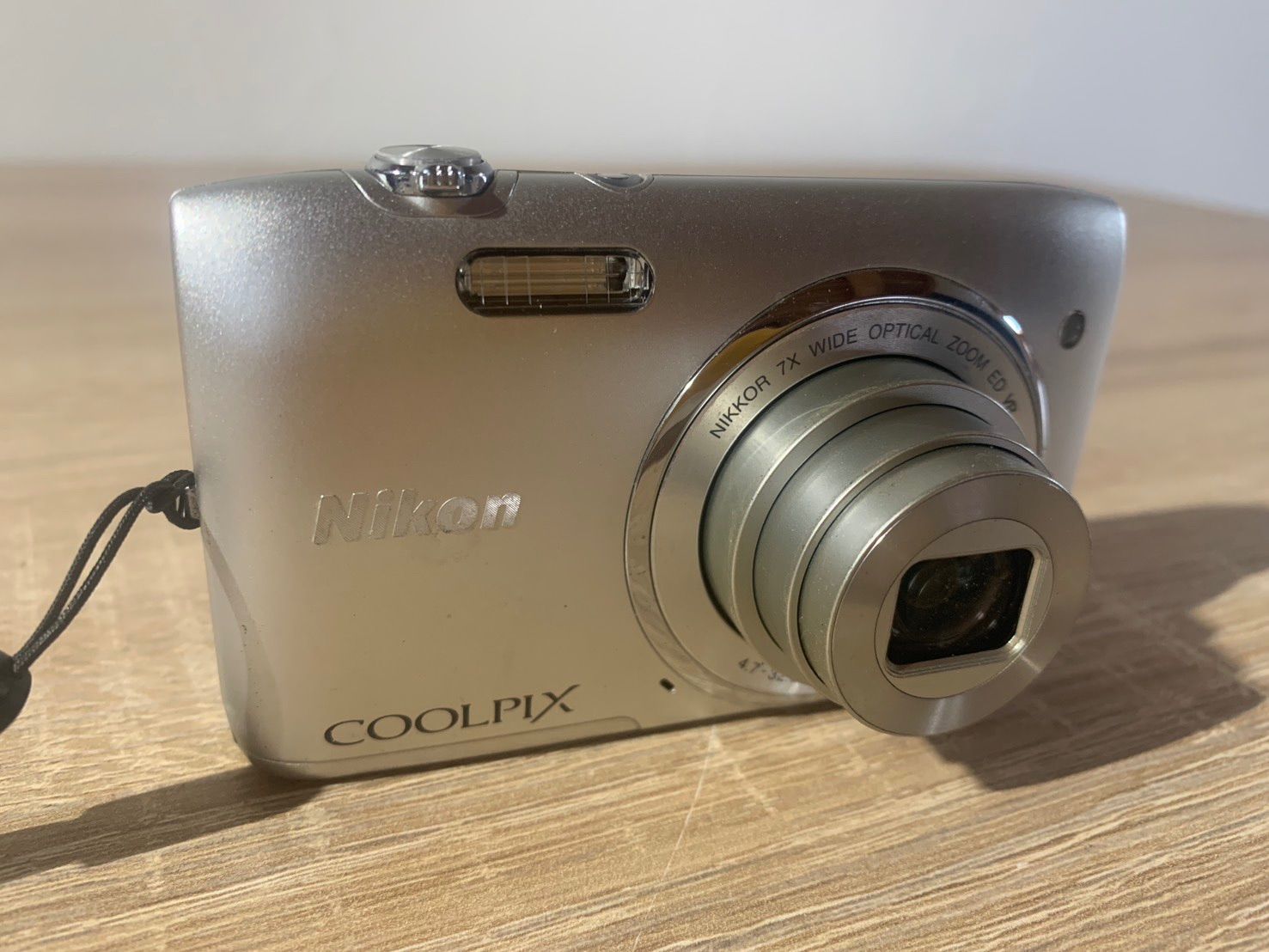 3170 Nikon COOLPIX S9500 シルバー デジカメ Amazon | Nikon デジタル
