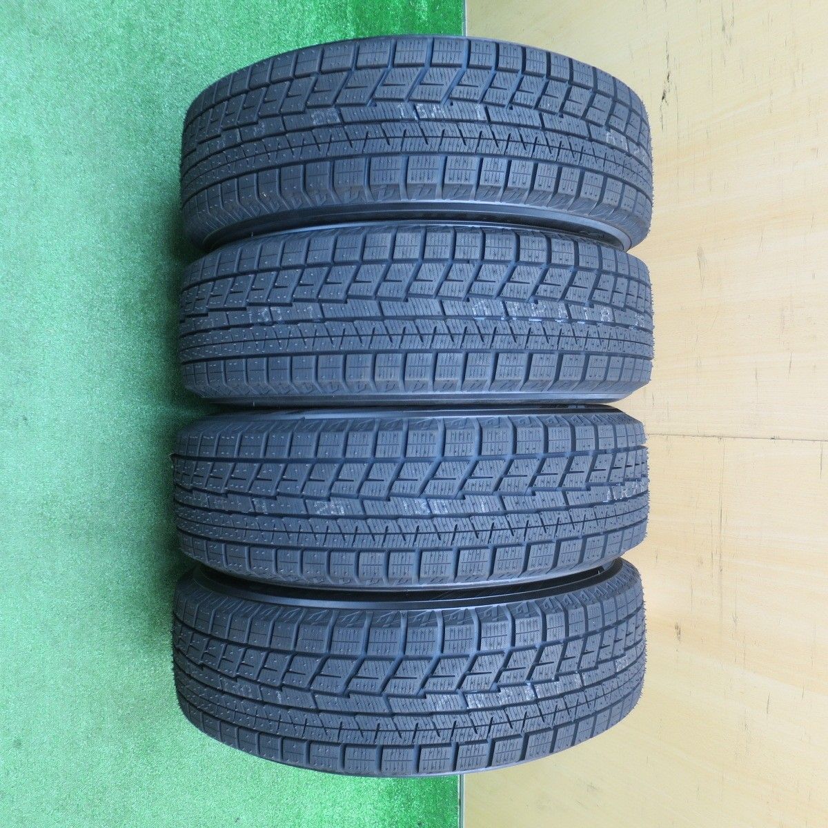  24年 キレイ ライズ ロッキー 等 195 65 R 16 スタッドレス ヨコハマ アイスガード iG 60 ESTROSA エステローザ 16インチ PCD 100 5 H ス 16インチ タイヤ ホイールセット