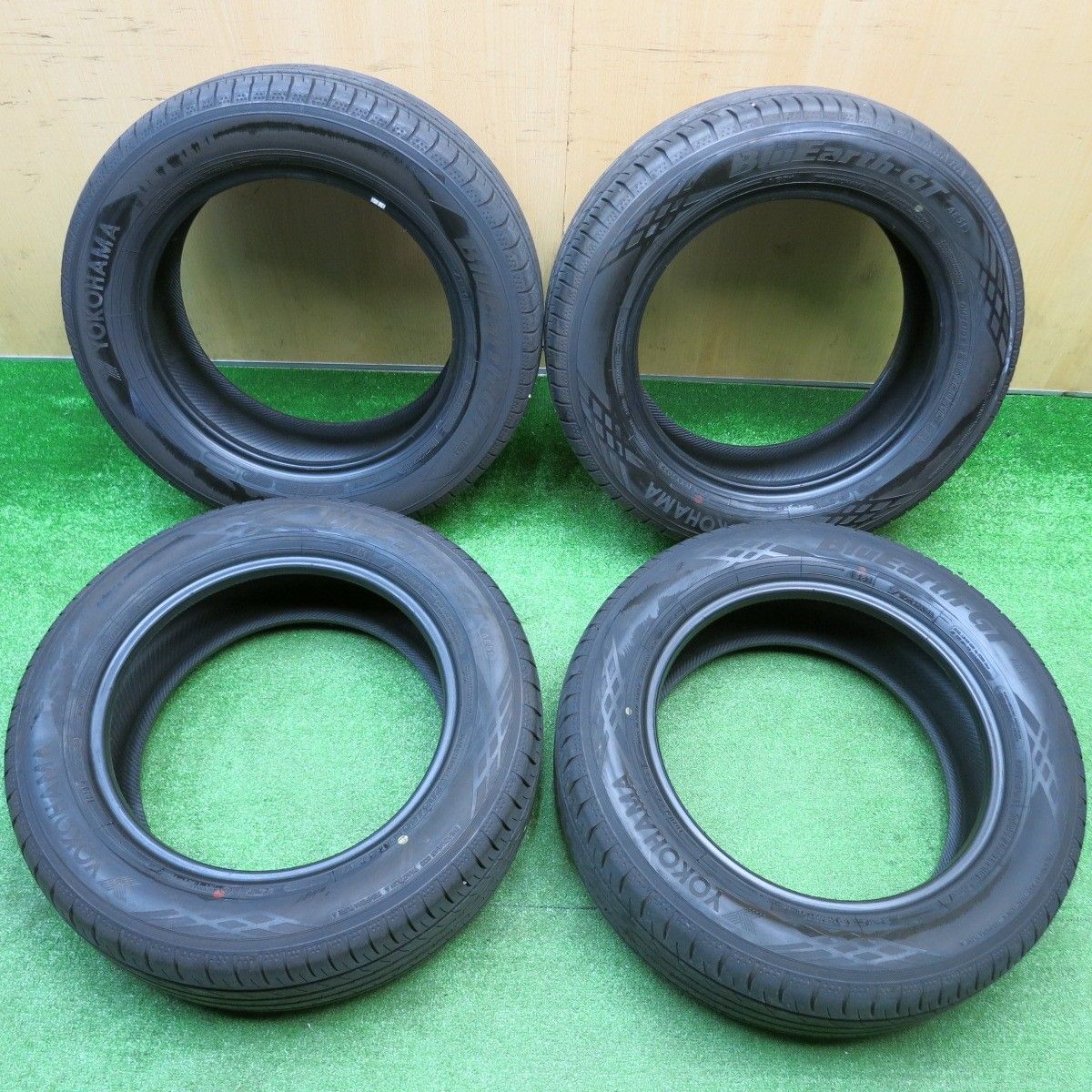 バリ溝 23年 9分 205 60 R 16 ヨコハマ BluEarth GT AE 51 タイヤ 16インチ ブルーアース ノア ヴォクシー ステップワゴン 等 ノタ