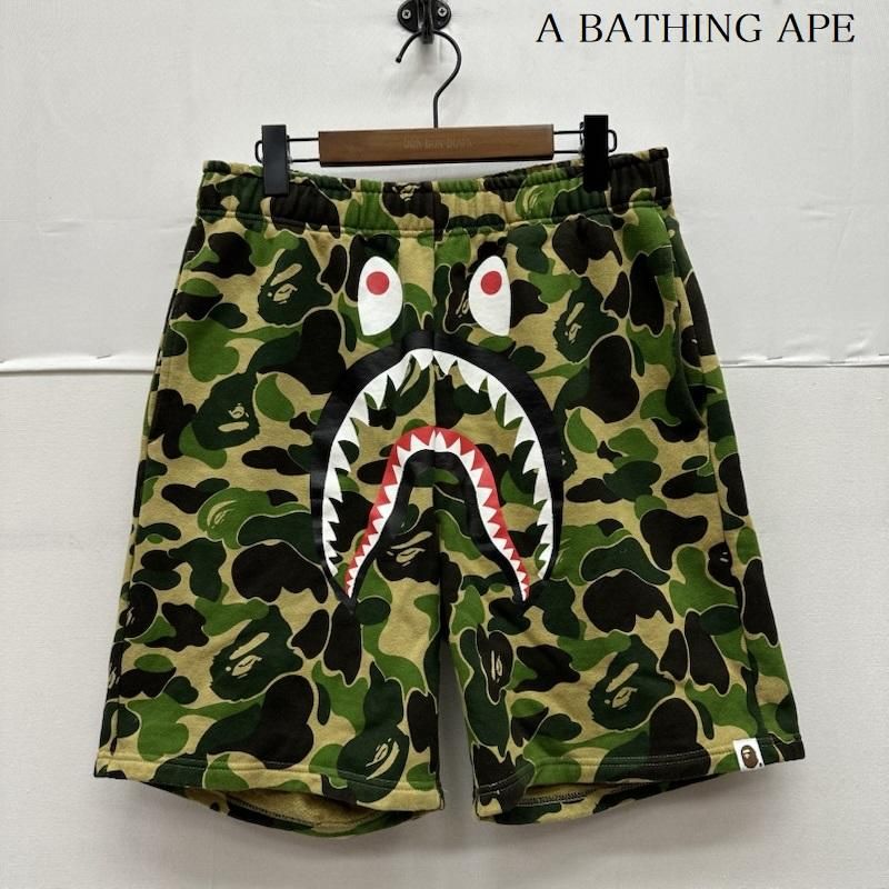 【超美品・即完売モデル】BAPE シャークカモショーツ アベイシングエイプ Shark Sweat Shorts カモ 総柄 シャーク