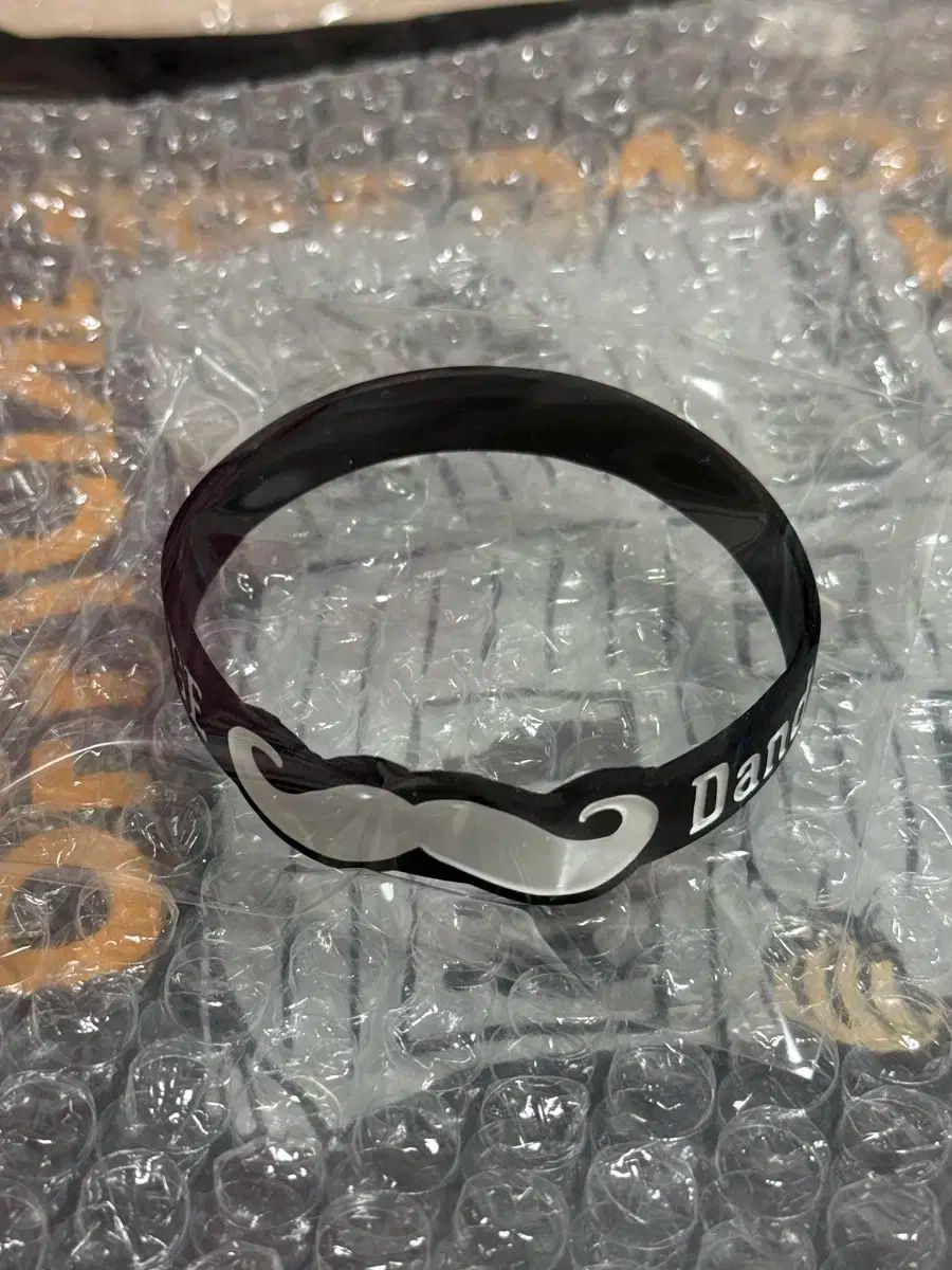 OFFICIALヒゲダンディズム ヒゲダン ラバー半