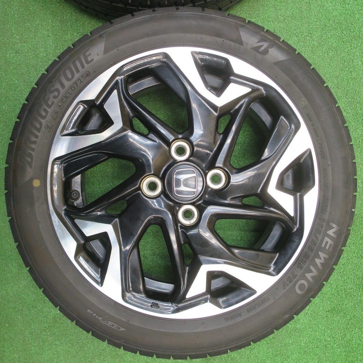 バリ溝 25年 9分 ホンダ N BOX カスタム ターボ 165 55 R 15 ブリヂストン NEWNO ニューノ 15インチ PCD 100 4 H ノ
