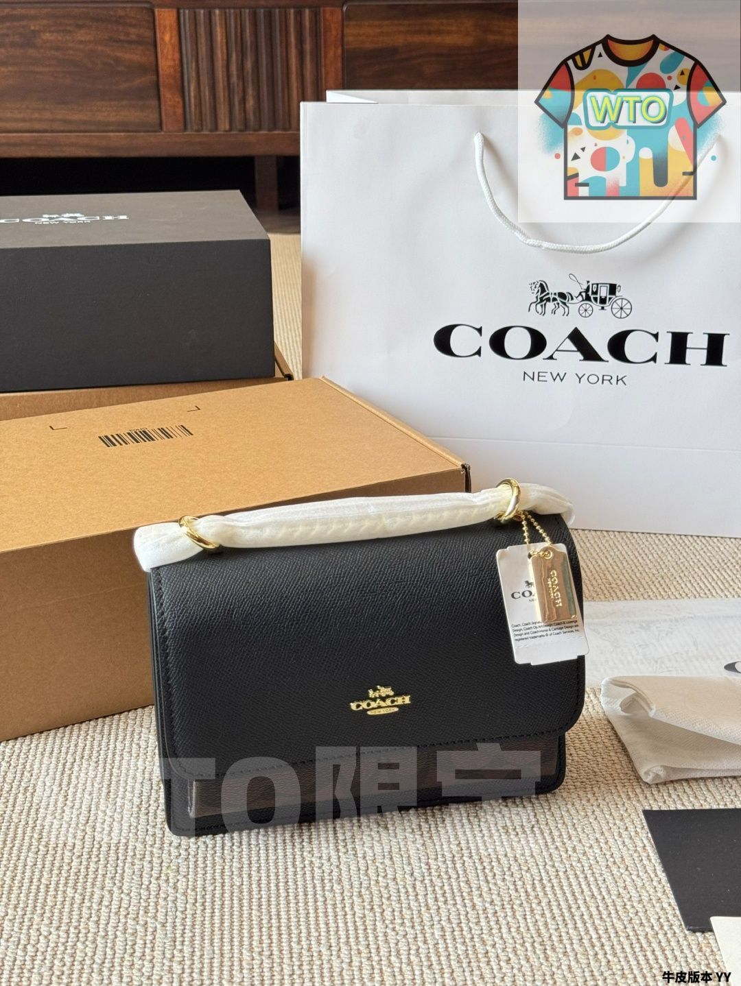 今日 Coach コーチ ク フリップスクエアバッグ 二通りの持ち方が