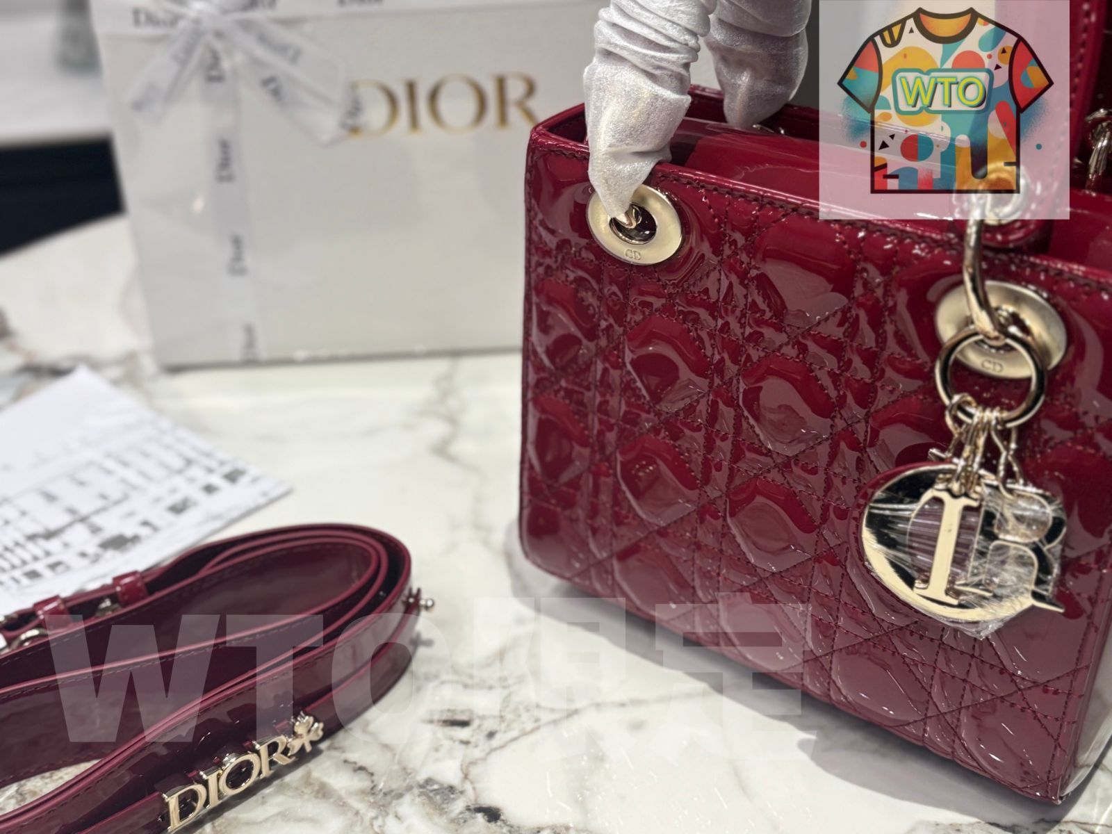 ディオール 四格レディーディオールバッグ