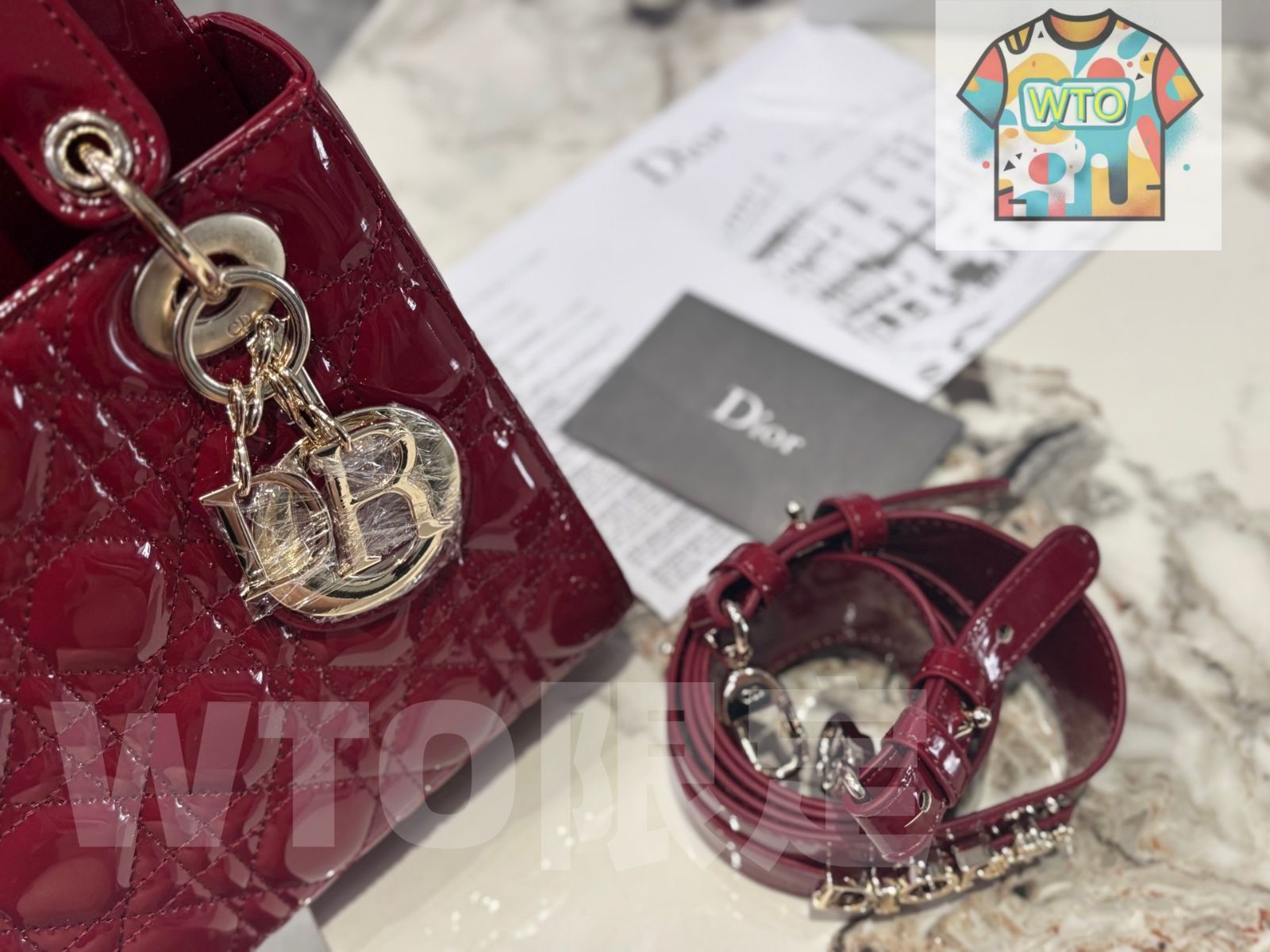 四格レディーディオールバッグ 漆皮素材