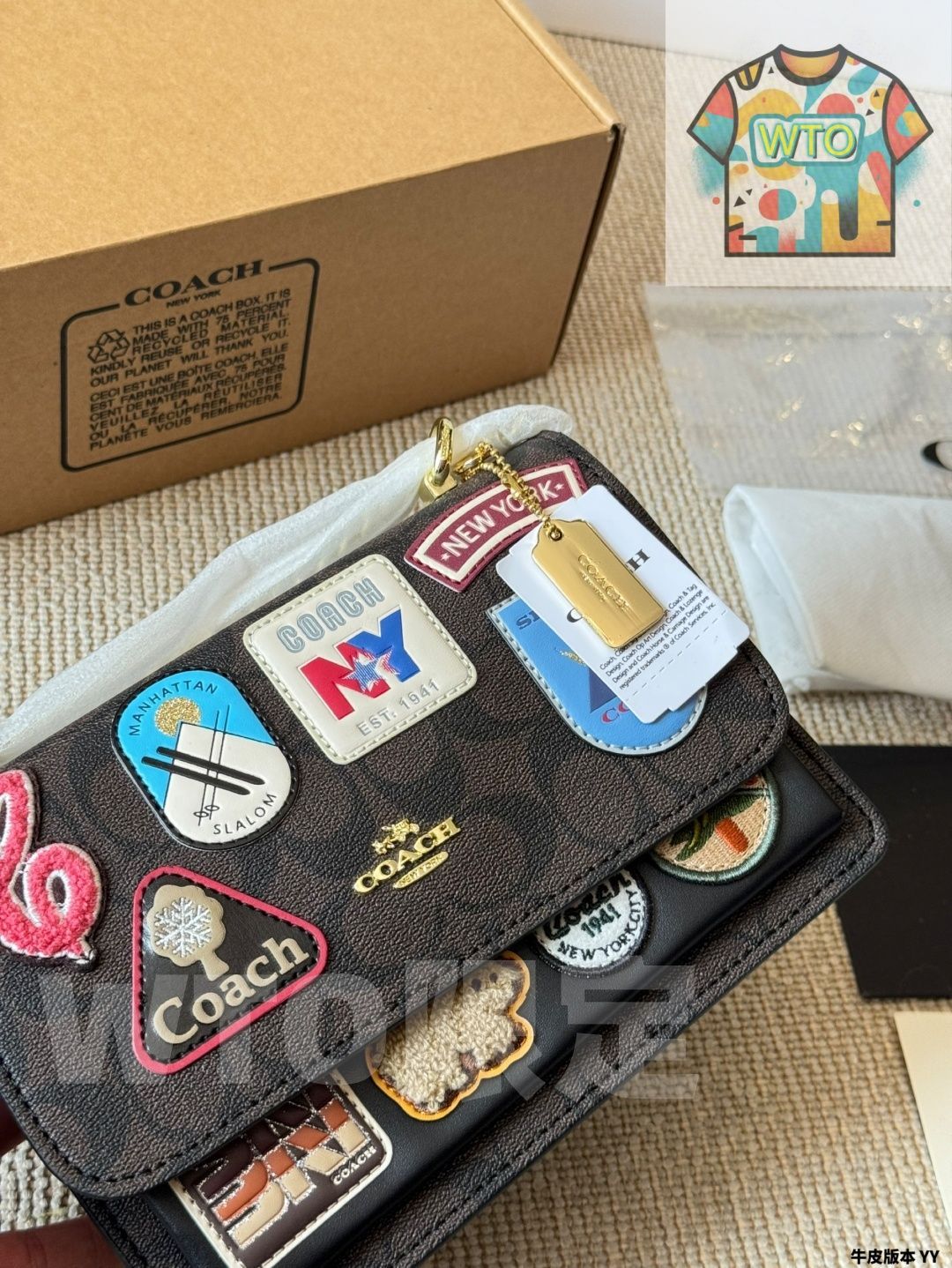 フリップバッジスクエアバッグ 二通りの持ち方が